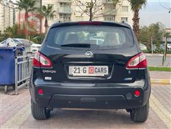 نيسان قاشقاي